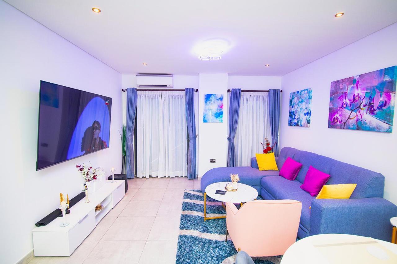 Piano And Gold At The Signature, Tetteh Quarshie Acra Exterior foto