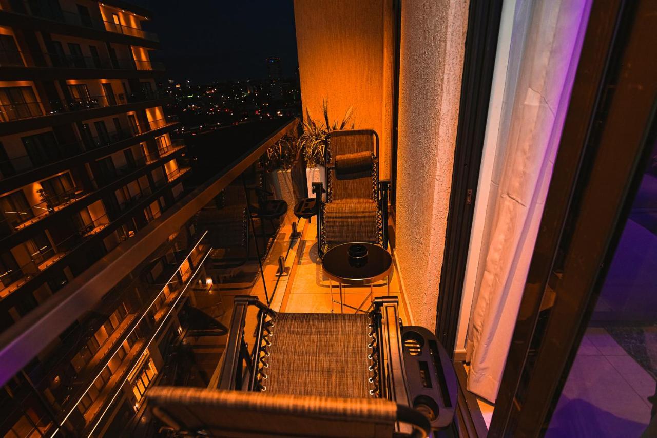 Piano And Gold At The Signature, Tetteh Quarshie Acra Exterior foto