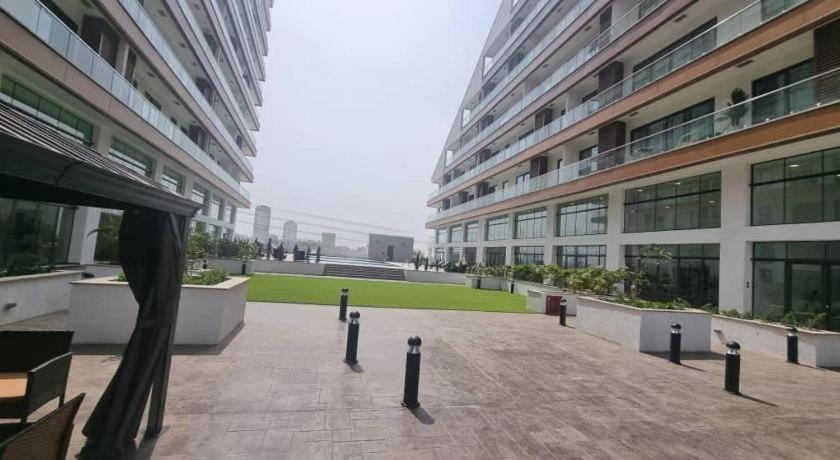 Piano And Gold At The Signature, Tetteh Quarshie Acra Exterior foto
